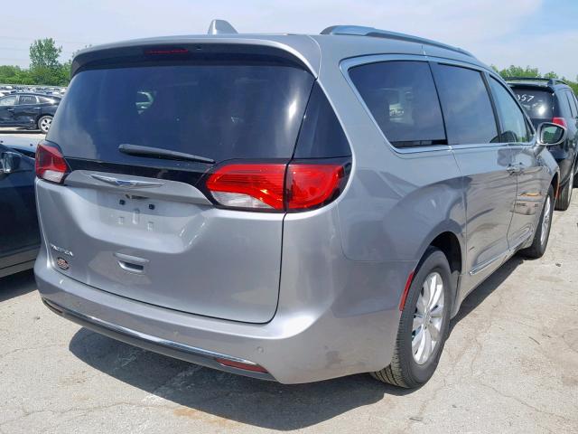 2C4RC1BG5JR115697 - 2018 CHRYSLER PACIFICA T GRAY photo 4