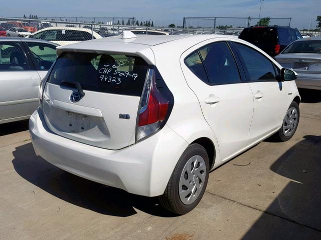 JTDKDTB39G1116789 - 2016 TOYOTA PRIUS C WHITE photo 4