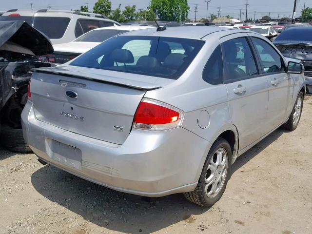 1FAHP36N79W241962 - 2009 FORD FOCUS SES SILVER photo 4