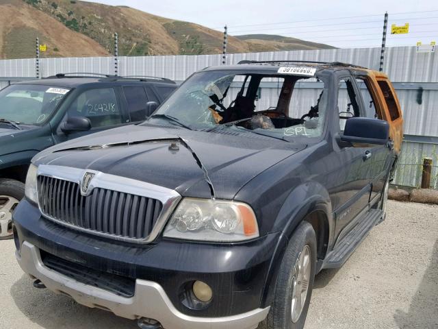 5LMFU28R53LJ24080 - 2003 LINCOLN NAVIGATOR შავი ფოტო 2