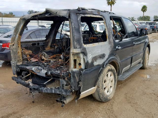 5LMFU28R53LJ24080 - 2003 LINCOLN NAVIGATOR შავი ფოტო 4