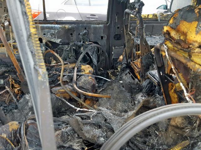 5LMFU28R53LJ24080 - 2003 LINCOLN NAVIGATOR შავი ფოტო 6