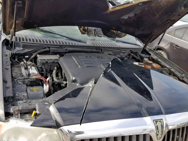 5LMFU28R53LJ24080 - 2003 LINCOLN NAVIGATOR შავი ფოტო 7