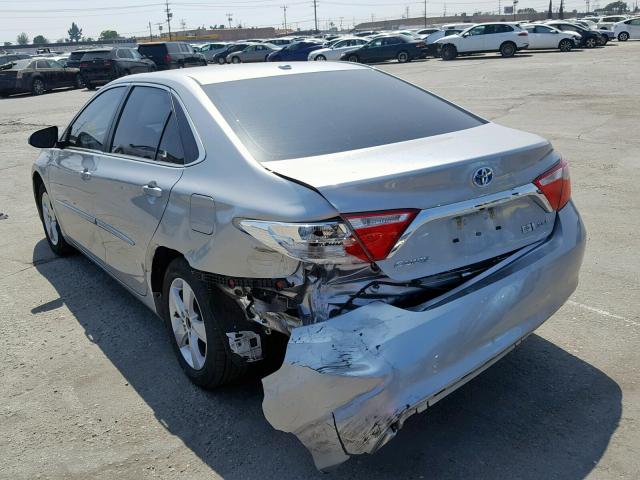 4T1BD1FK1HU221960 - 2017 TOYOTA CAMRY HYBR SILVER photo 3