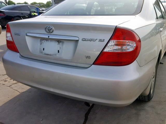 JTDBF32K520018679 - 2002 TOYOTA CAMRY LE SILVER photo 9