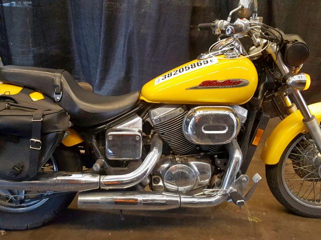 JH2RC44082K620920 - 2002 HONDA VT750 DC YELLOW photo 7