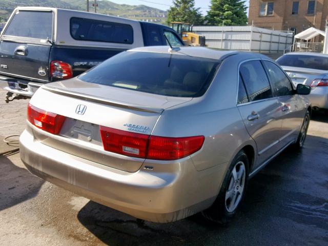 JHMCN36485C010841 - 2005 HONDA ACCORD HYB GOLD photo 4