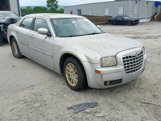 2C3KA53G58H177330 - 2008 CHRYSLER 300 TOURIN SILVER photo 1