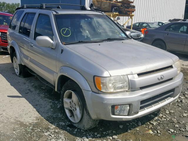 JNRDR09YX2W250524 - 2002 INFINITI QX4 SILVER photo 1