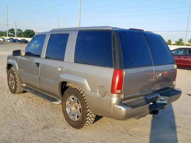 1GYEK13R1YR111349 - 2000 CADILLAC ESCALADE GOLD photo 3