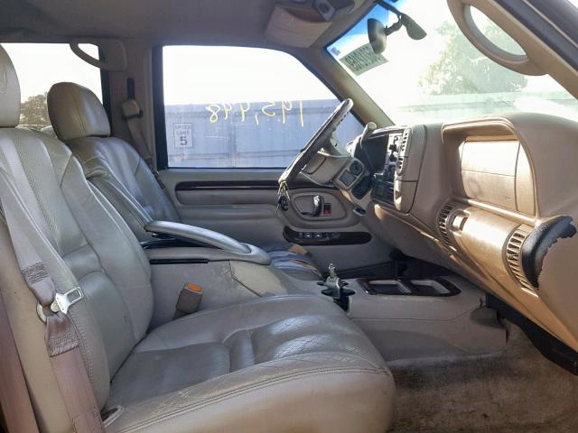 1GYEK13R1YR111349 - 2000 CADILLAC ESCALADE GOLD photo 5