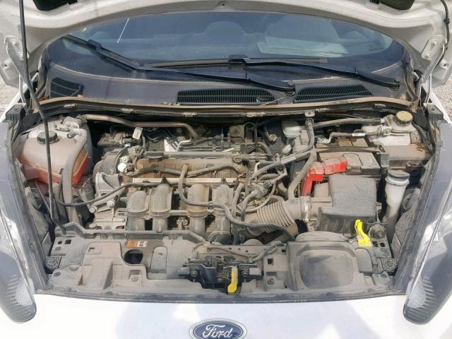 3FADP4TJ9GM171755 - 2016 FORD FIESTA S WHITE photo 7