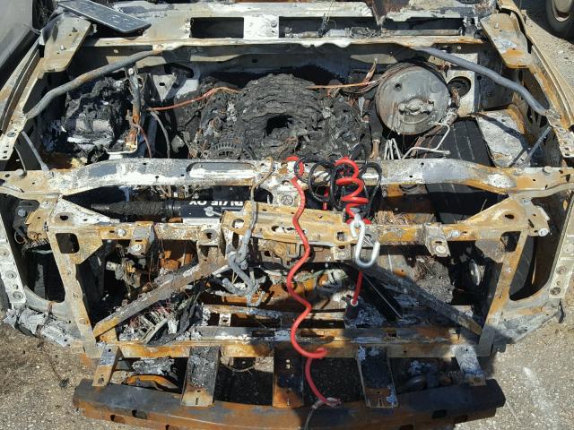 1GKS2HKJ6JR282847 - 2018 GMC YUKON XL D BURN photo 7