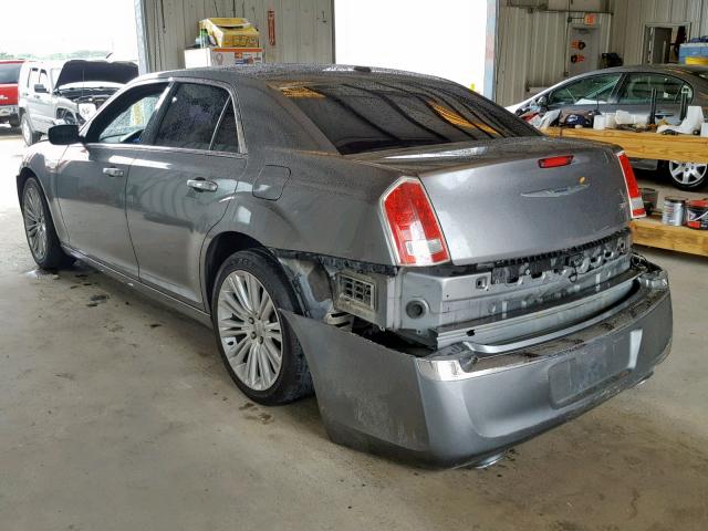 2C3CA5CG2BH617161 - 2011 CHRYSLER 300 LIMITE GRAY photo 3