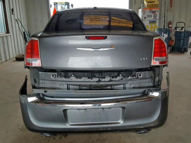 2C3CA5CG2BH617161 - 2011 CHRYSLER 300 LIMITE GRAY photo 9