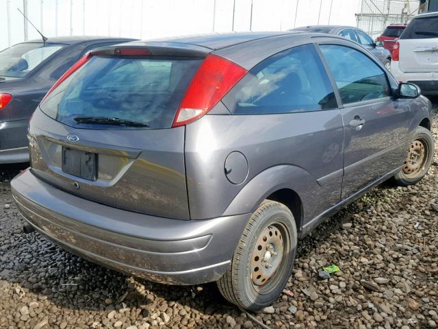 1FAHP31N77W167351 - 2007 FORD FOCUS ZX3 GRAY photo 4