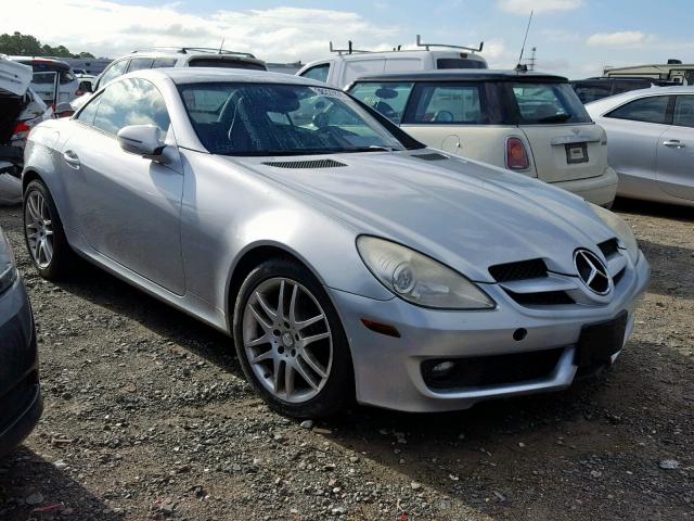 WDBWK54F99F216227 - 2009 MERCEDES-BENZ SLK 300 SILVER photo 1