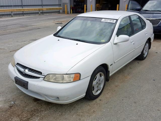 1N4DL01D81C126333 - 2001 NISSAN ALTIMA XE WHITE photo 2