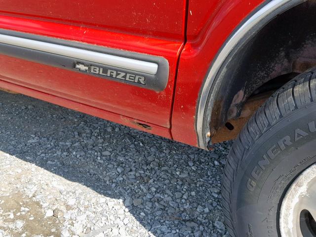 1GNDT13W51K199901 - 2001 CHEVROLET BLAZER RED photo 9