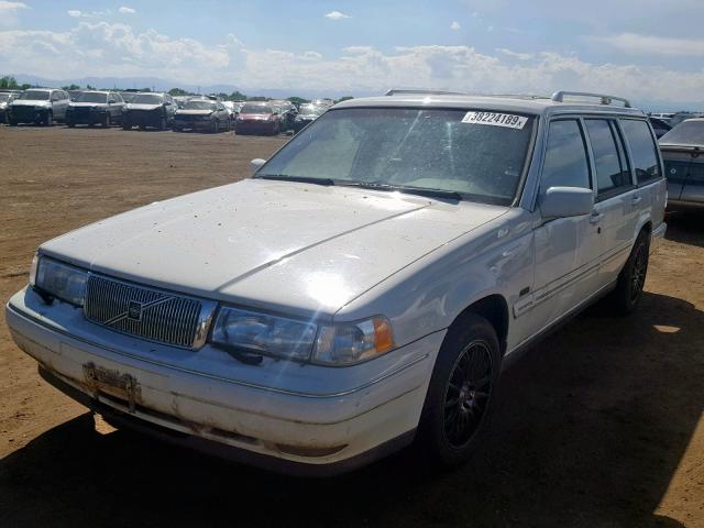 YV1KW9605W1045242 - 1998 VOLVO V90 WHITE photo 2