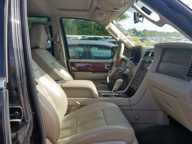 5LMJJ3J50BEJ02622 - 2011 LINCOLN NAVIGATOR BLACK photo 5