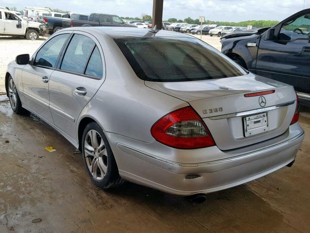 WDBUF56X98B195659 - 2008 MERCEDES-BENZ E 350 SILVER photo 3