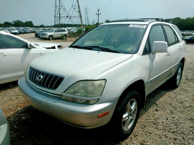 JTJGF10U210111945 - 2001 LEXUS RX 300 WHITE photo 2