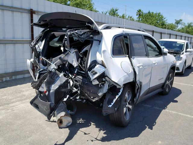 1C4PJMDX6KD397204 - 2019 JEEP CHEROKEE L WHITE photo 4