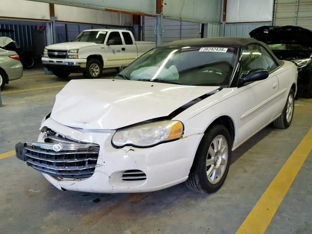 1C3EL75R55N624954 - 2005 CHRYSLER SEBRING GT WHITE photo 2