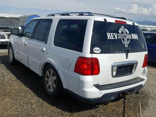 5LMFU28506LJ28278 - 2006 LINCOLN NAVIGATOR أبيض صورة 3