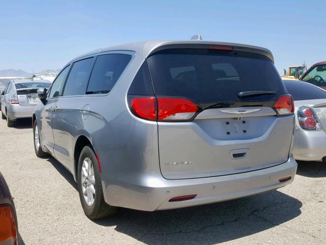 2C4RC1DG0JR273040 - 2018 CHRYSLER PACIFICA T SILVER photo 3