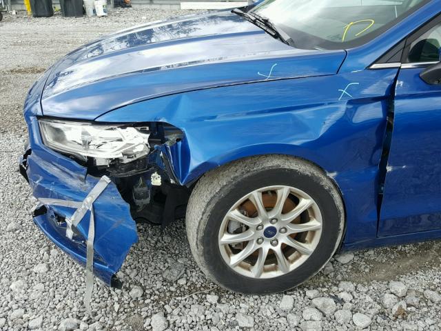 3FA6P0G77HR100218 - 2017 FORD FUSION S BLUE photo 9