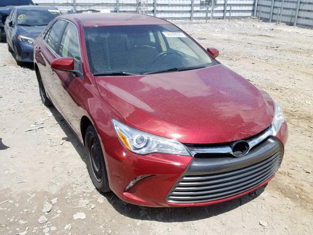4T1BF1FK2HU730479 - 2017 TOYOTA CAMRY LE RED photo 1
