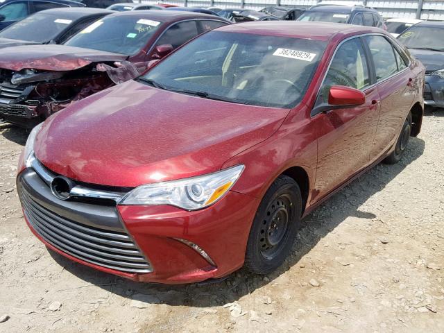 4T1BF1FK2HU730479 - 2017 TOYOTA CAMRY LE RED photo 2