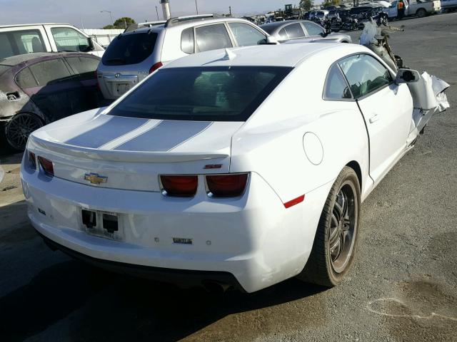 2G1FK1EJ6D9170668 - 2013 CHEVROLET CAMARO 2SS WHITE photo 4