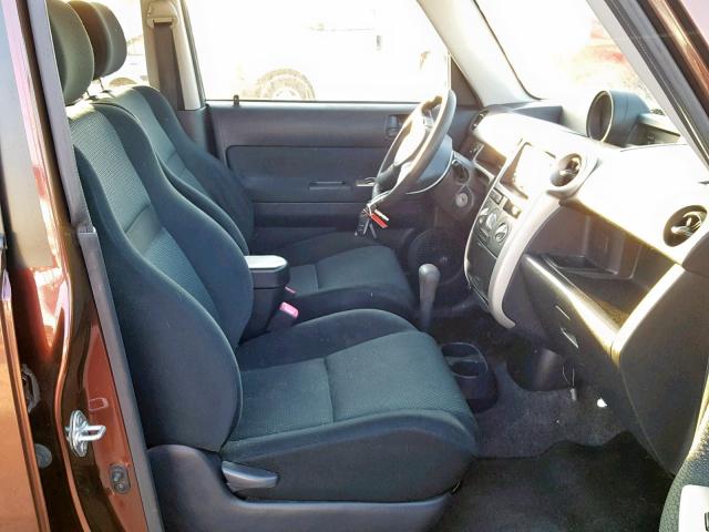 JTLKT324064125975 - 2006 TOYOTA SCION XB 棕色 照片 5