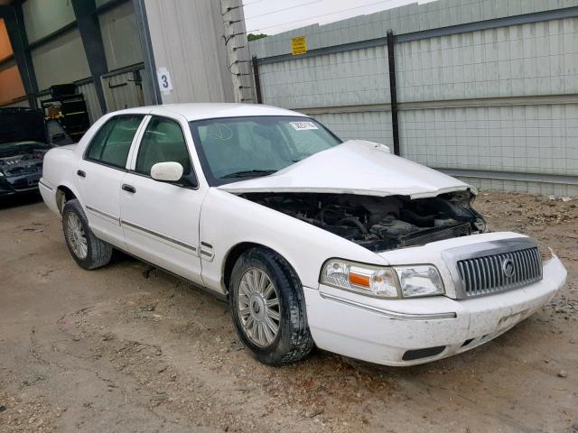 2MEBM7FV1BX601574 - 2011 MERCURY GRAND MARQ WHITE photo 1