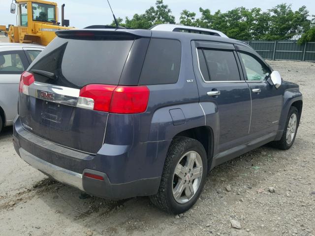 2GKALWEKXD6109835 - 2013 GMC TERRAIN SL BLUE photo 4