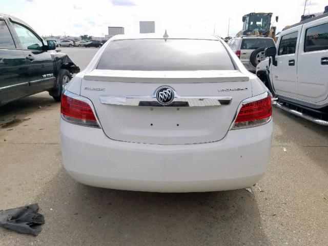 1G4GC5GR5CF156653 - 2012 BUICK LACROSSE WHITE photo 10