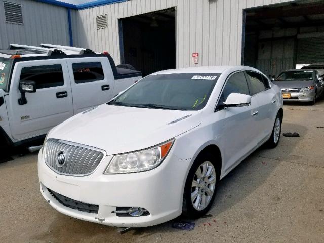 1G4GC5GR5CF156653 - 2012 BUICK LACROSSE WHITE photo 2