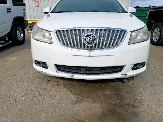 1G4GC5GR5CF156653 - 2012 BUICK LACROSSE WHITE photo 9