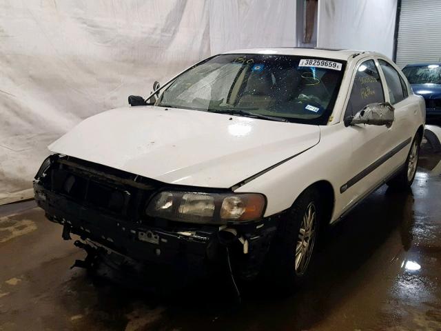 YV1RS61T842397748 - 2004 VOLVO S60 WHITE photo 2