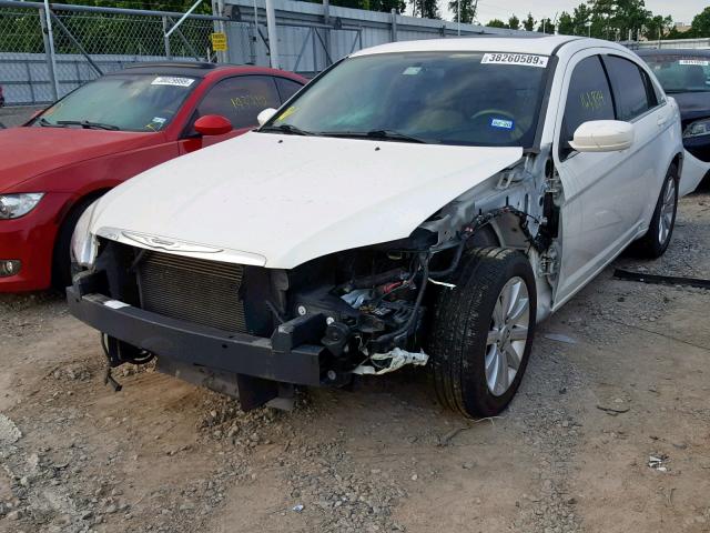 1C3BC1FB3BN531167 - 2011 CHRYSLER 200 TOURIN WHITE photo 2