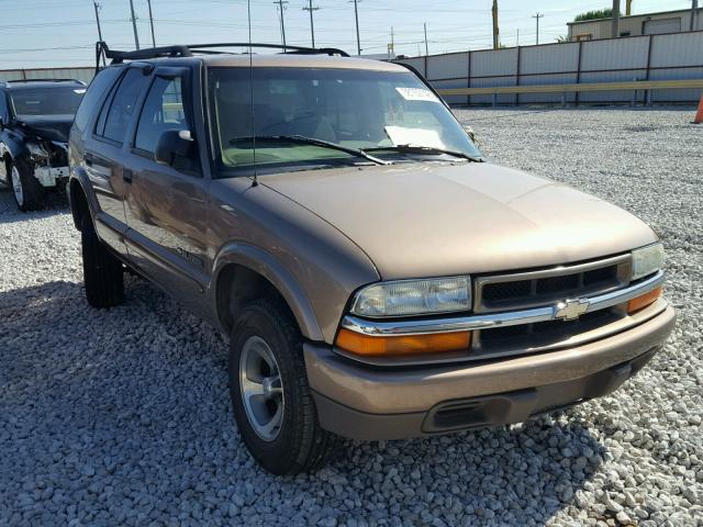 1GNCS13W92K155495 - 2002 CHEVROLET BLAZER GOLD photo 1