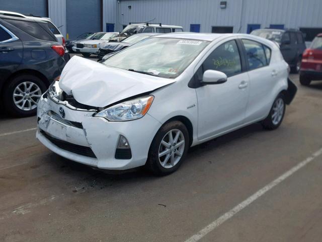 JTDKDTB31D1548580 - 2013 TOYOTA PRIUS C WHITE photo 2