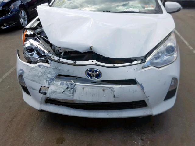 JTDKDTB31D1548580 - 2013 TOYOTA PRIUS C WHITE photo 7