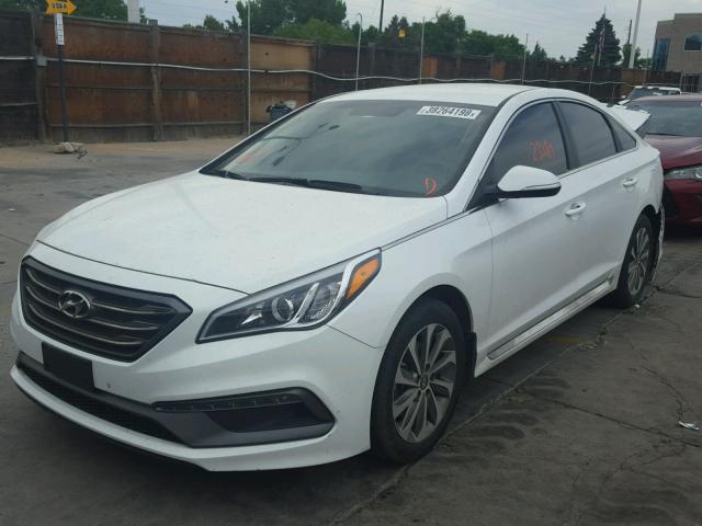 5NPE34AF5HH542328 - 2017 HYUNDAI SONATA SPO WHITE photo 2