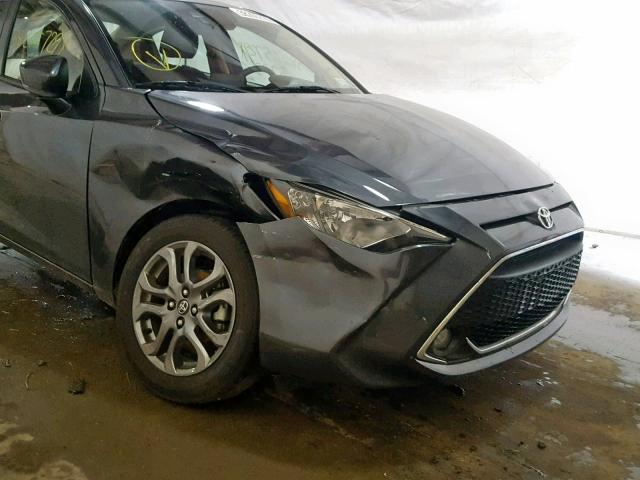 3MYDLBYV6KY514952 - 2019 TOYOTA YARIS L GRAY photo 9