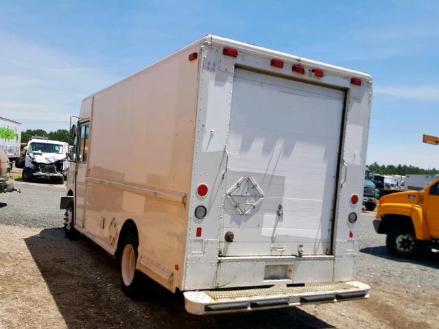 4UZA4FF46VC646408 - 1997 FREIGHTLINER CHASSIS M WHITE photo 3