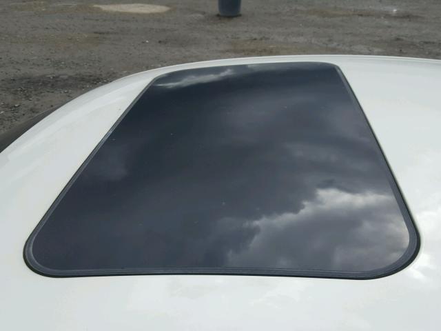 WVWEH63B71E034035 - 2001 VOLKSWAGEN PASSAT GLX 白色 照片 9